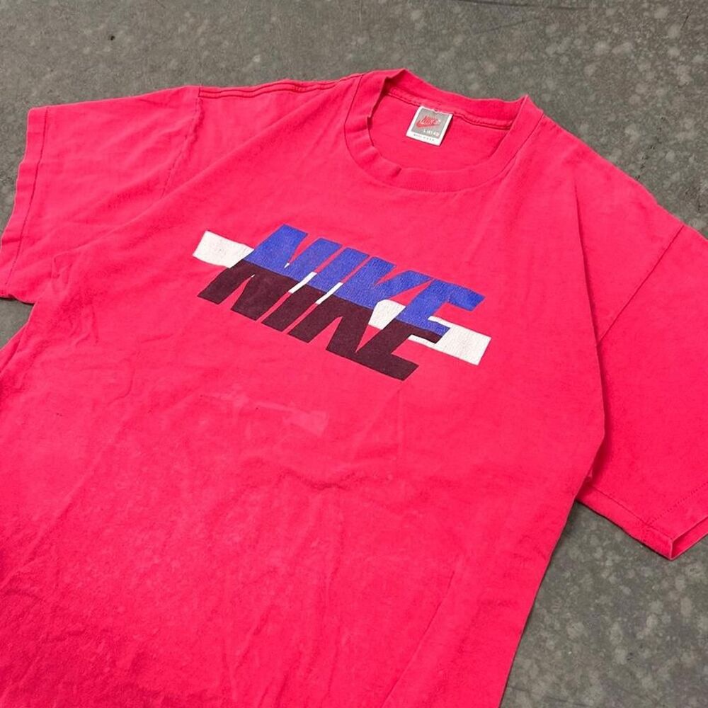 Nike Men's Red T-shirt